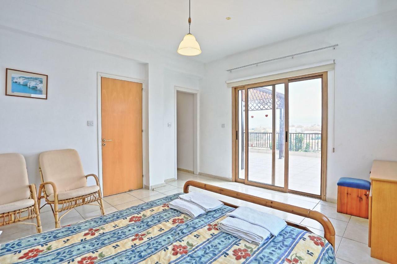 Athina Finiki Villa Polis